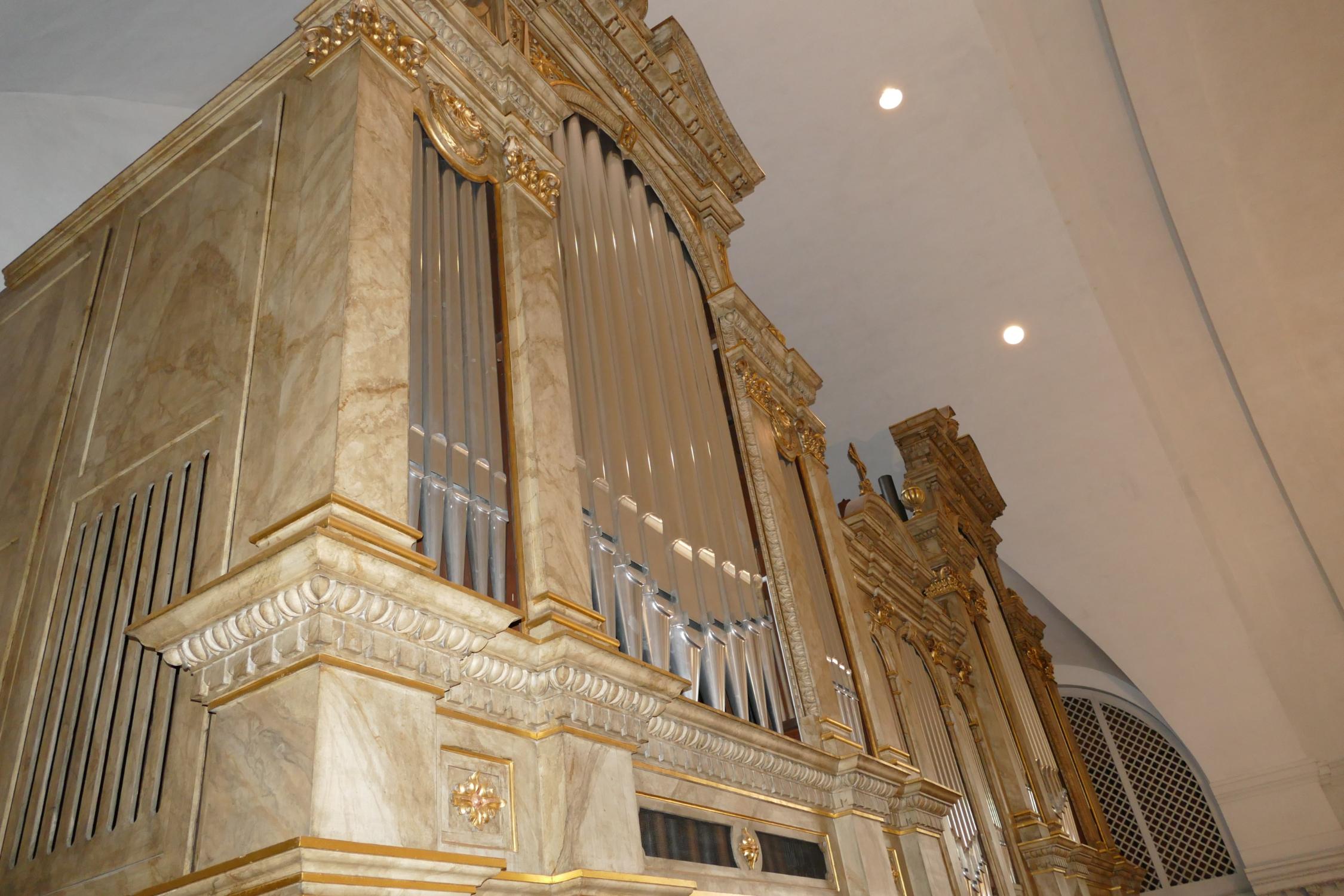 Die Orgel in St. Martin erklingt bei Gottesdiensten und Konzerten.